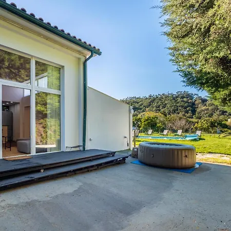 Casa Sol - Private Pool With A Large Garden Famalicao