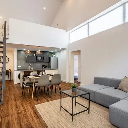 Prázdninový dům Casa Sol - Private Pool With A Large Garden Famalicão