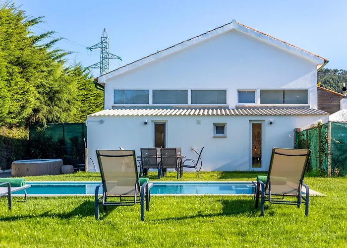 Casa Sol - Private Pool With A Large Garden Hébergement de vacances *