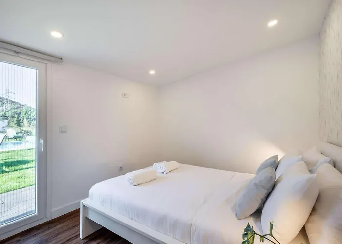 Hébergement de vacances Casa Sol - Private Pool With A Large Garden *